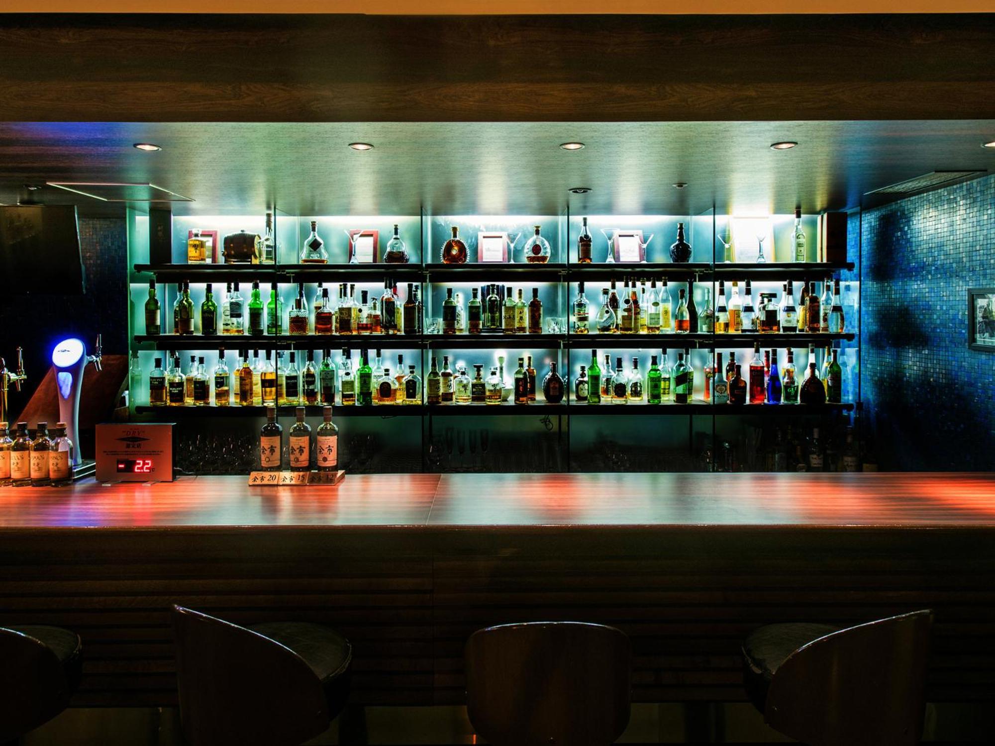Premier Hotel -Tsubaki- Sapporo Exterior photo A bar in a nightclub