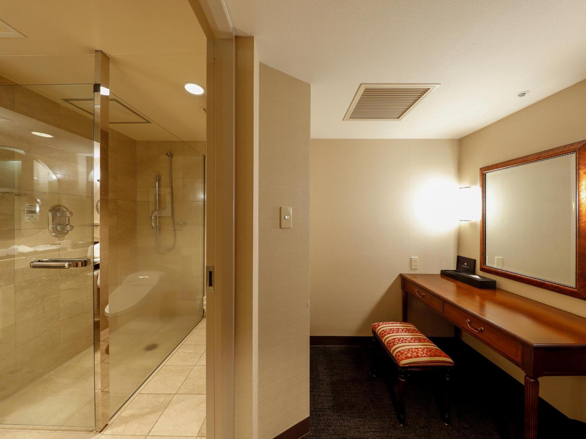 Premier Hotel -Tsubaki- Sapporo Exterior photo A dressing room